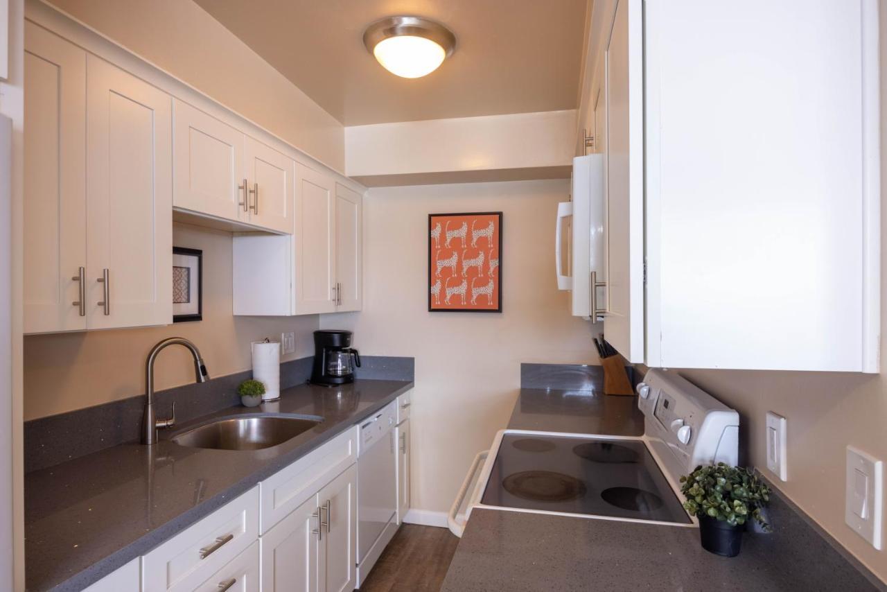 Beachwalk Villas Carlsbad Bagian luar foto